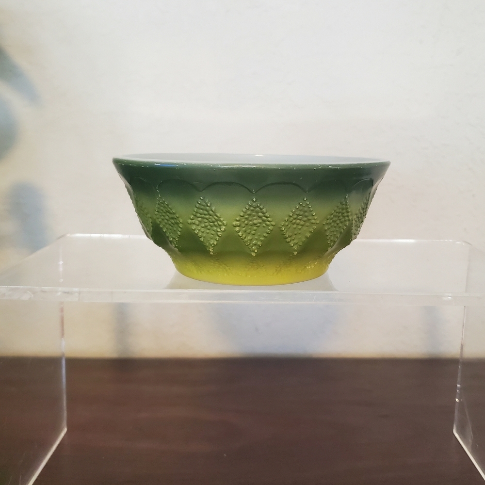 Vintage Fire King  Kimberly Green 320 5"  Cereal Bowl